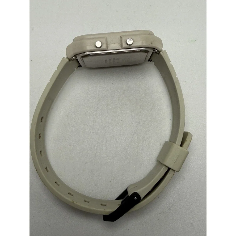 Casio LF-20W New Battery Digital Mens Watch 32MM 8